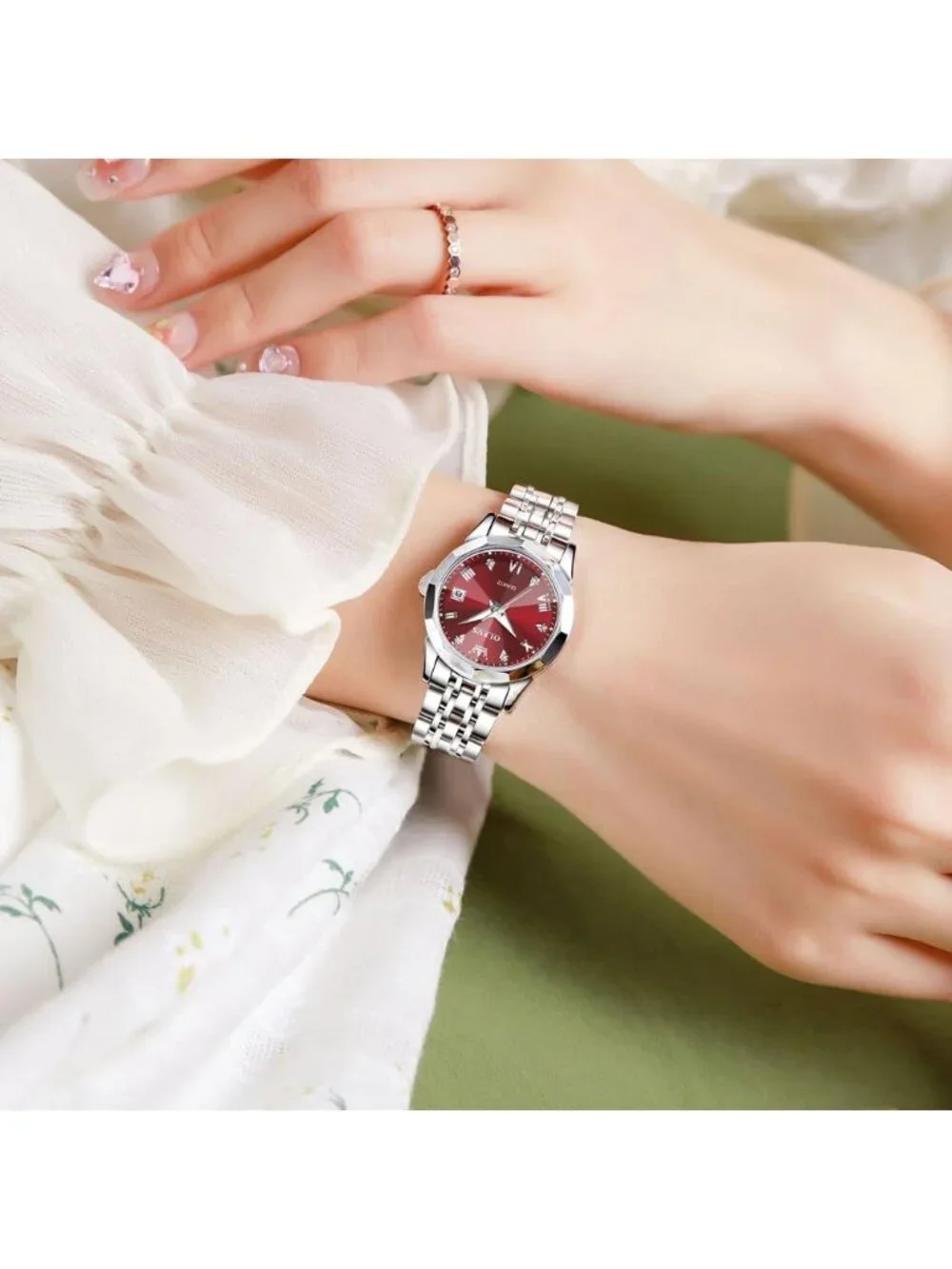 Women's Silver Red Stainless Steel Luxury Ladies Waterproof Writs Diamond Watch